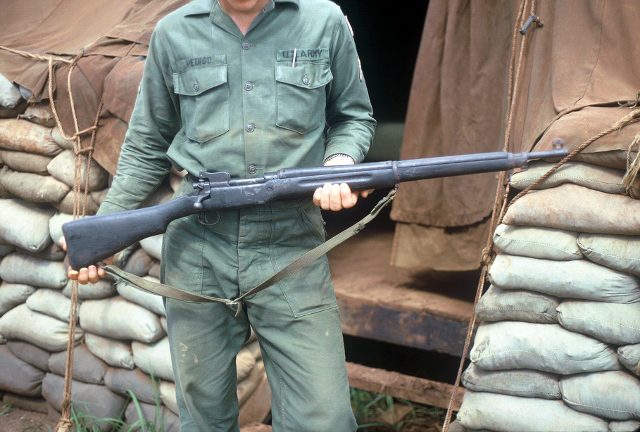 2 Enemy weapons 4 (640x432)