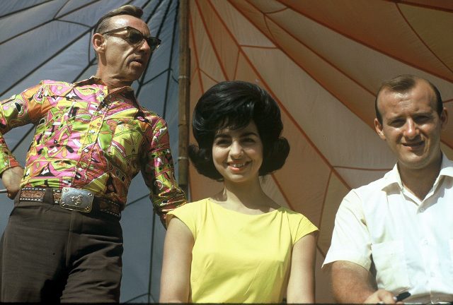 5 Xuan Loc - Hank Snow Show - 24 Dec 1966 (640x432)
