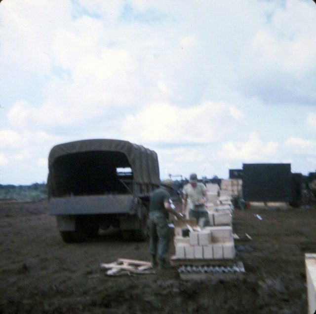 506th (Long Giao) 1166 - Class I Ration Break 2 (640x637)