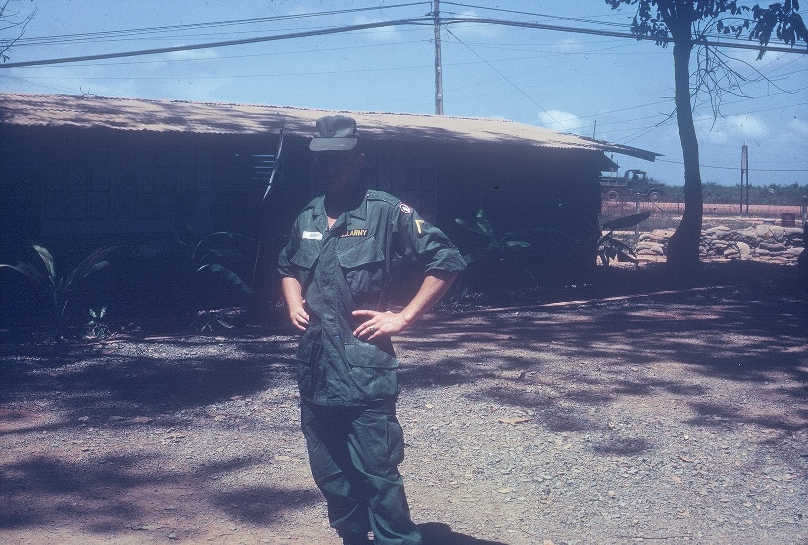 658940R1044