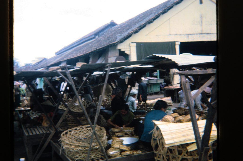 80678317-SLD-005-0186