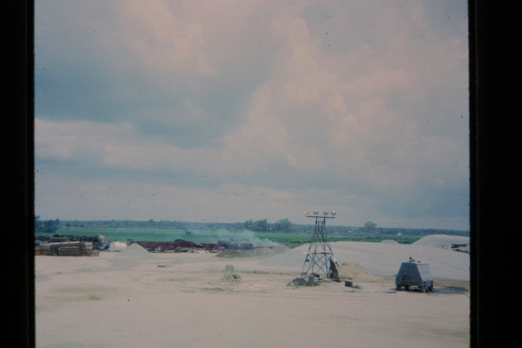 80678317-SLD-005-0190