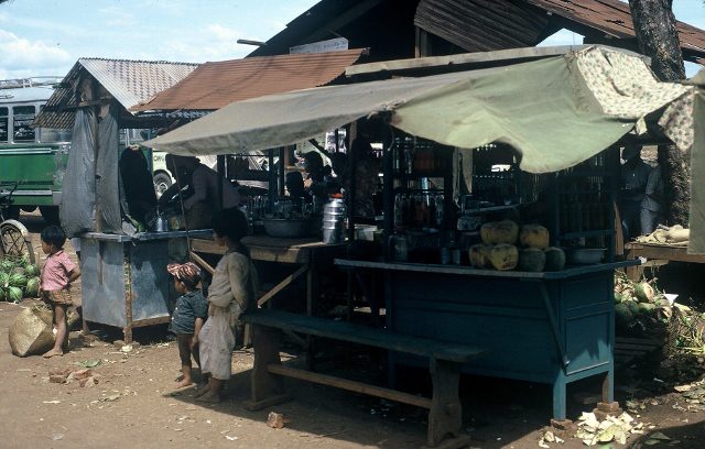 Convoy - Long Binh to Xuan Loc - abt Oct 1966 - 25 (640x408)