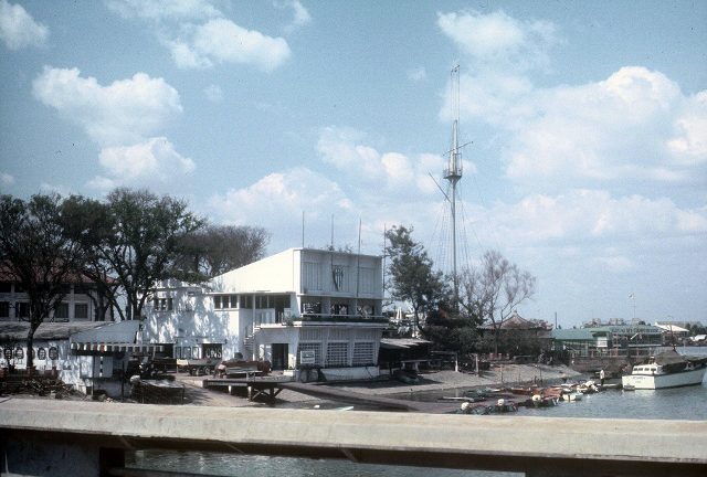 Saigon - Yatch Club - 1967 (640x432)