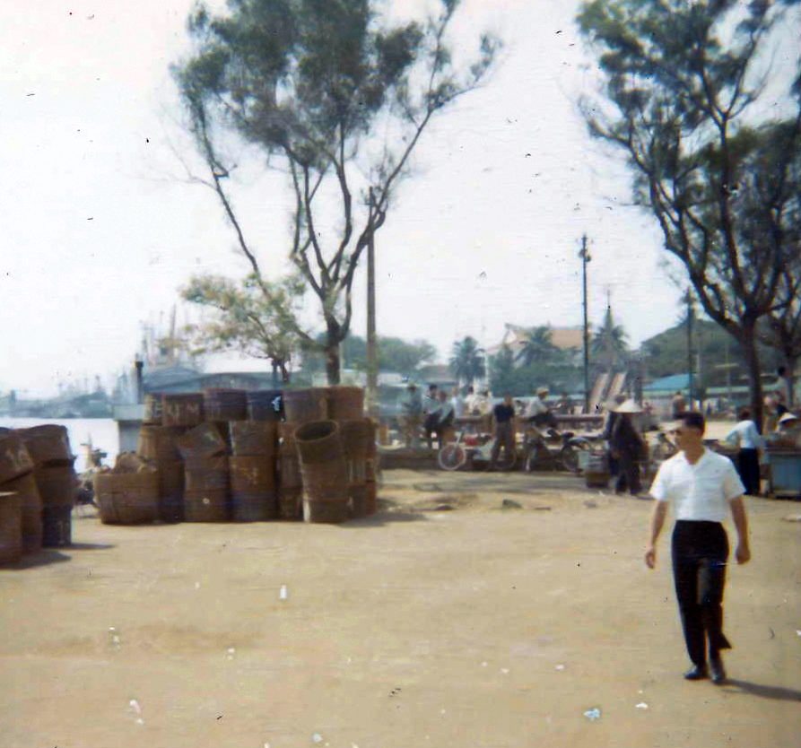 Saigon dock area - Aug 1966